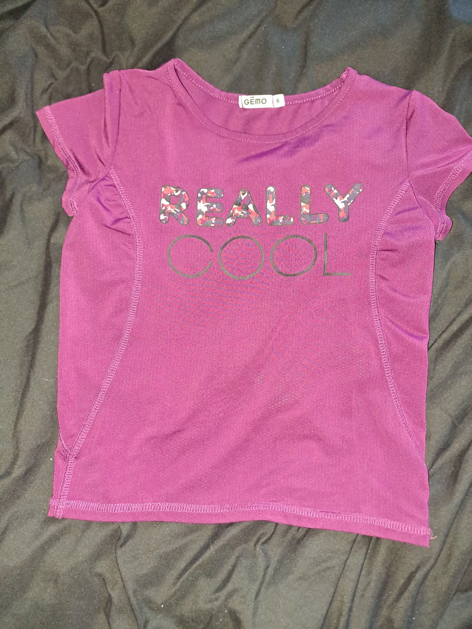 T shirt violet gemo 6 ans